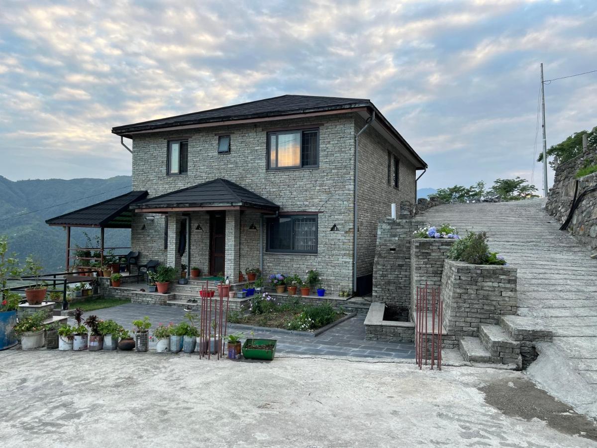 The North Face Inn'S Homestay Pokhara Kültér fotó